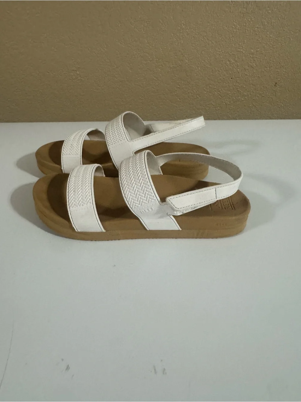 Reef girls white